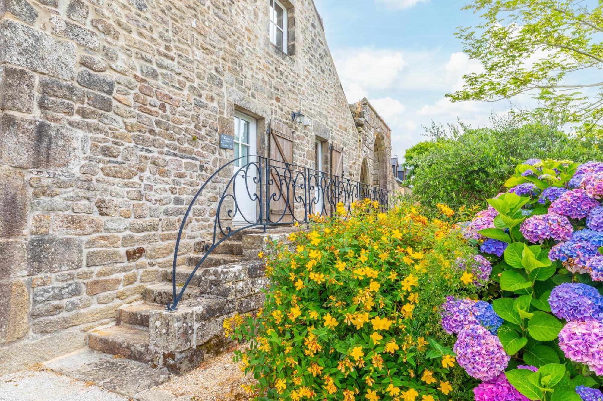 Manoir De Moellien, The Originals Relais Ξενοδοχείο Plonévez-Porzay Εξωτερικό φωτογραφία