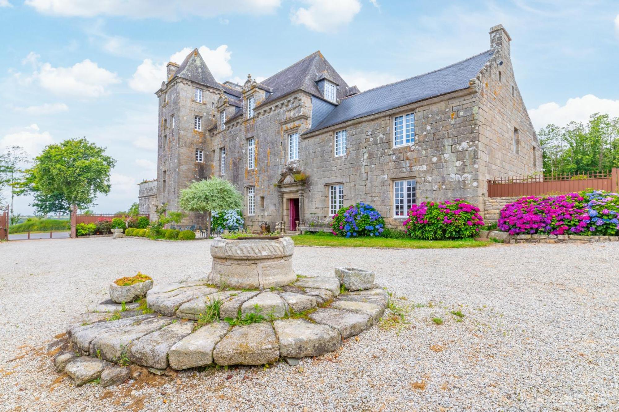 Manoir De Moellien, The Originals Relais Ξενοδοχείο Plonévez-Porzay Εξωτερικό φωτογραφία